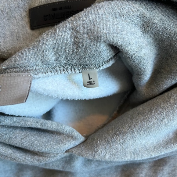 Essentials Fear Of God Unisex Sweatshirt Hoodie 3D Logo GREY LARGE RN090233 - Picture 3 of 10